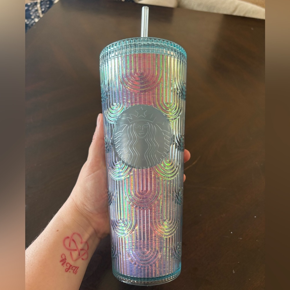 NWOT Starbucks Spring 2022 Iridescent Mermaid Tumbler - Venti 🧜🏼‍♀️